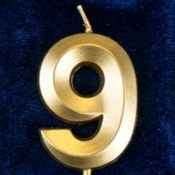 Свеча цифра 9